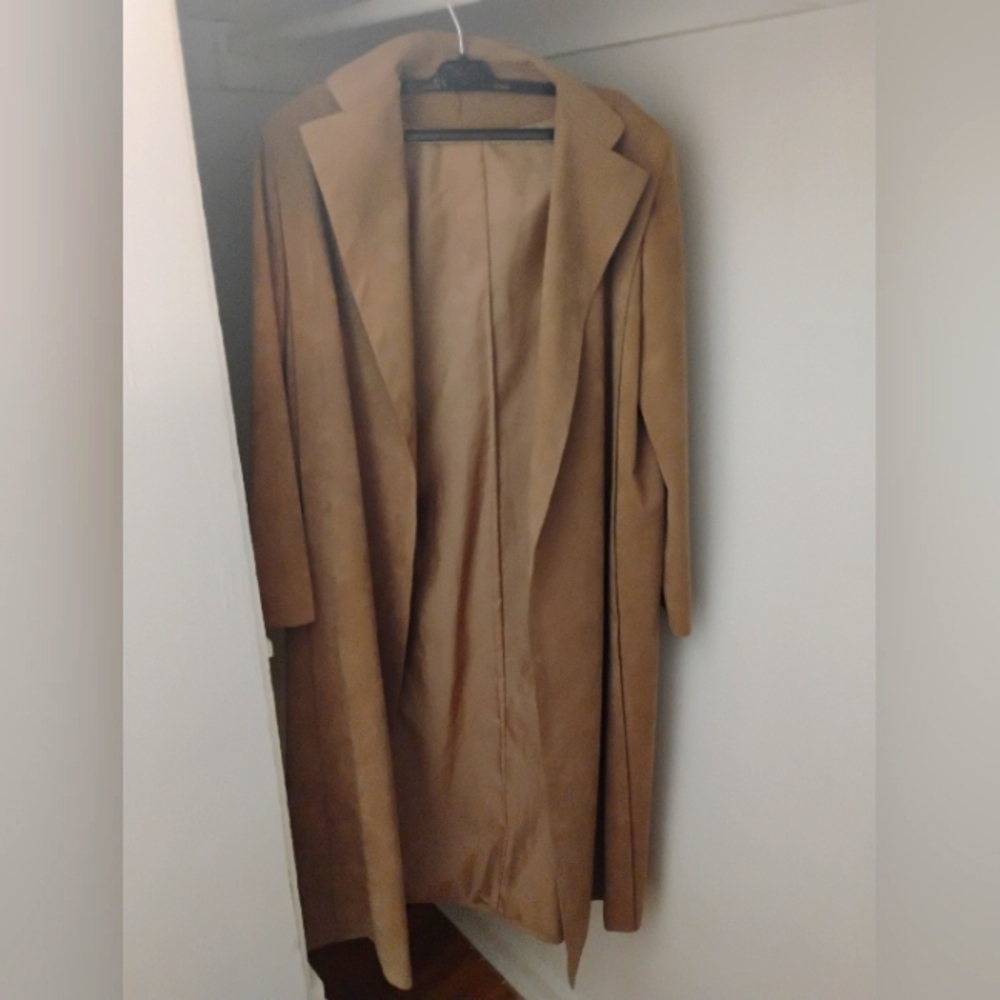 Elegant Tan Women's Coat